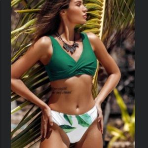 Cupshe green bikini with leaf patterned bikini bottoms